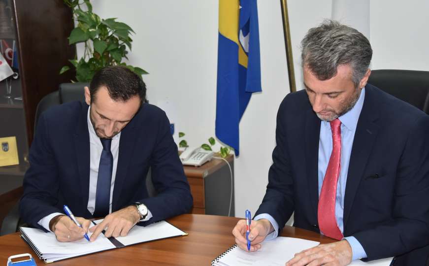 Forto i Zornić potpisali novi Kolektivni ugovor za državne službenike i namještenike